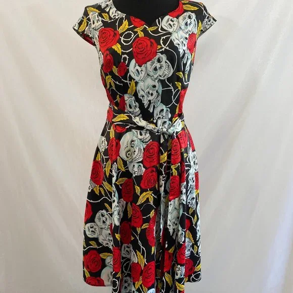 Dress Tells White Skulls Red Roses Satin Fit & Flare Rockabilly Dress NWOT Small - Picture 7 of 15